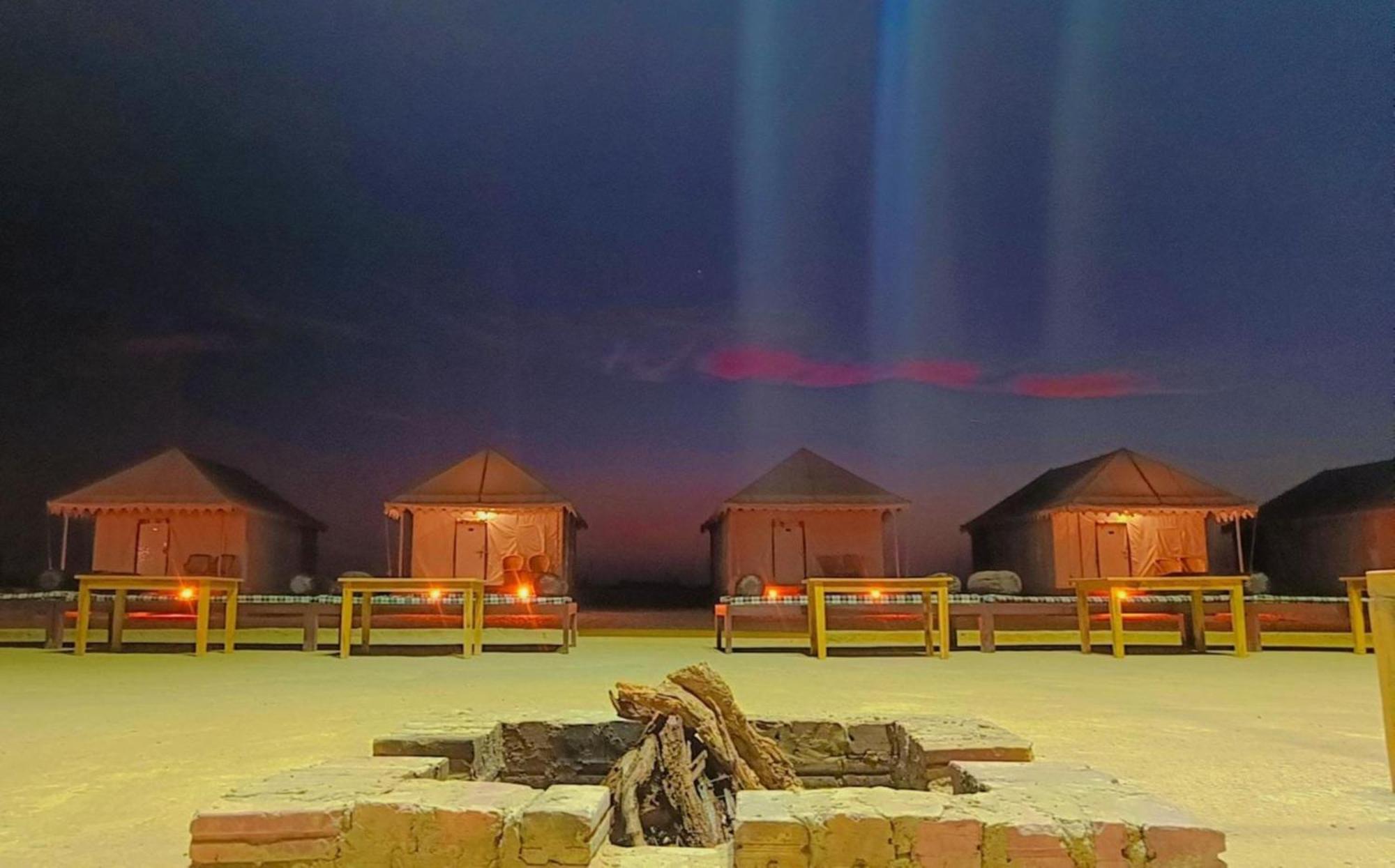Jaisalmer Sand Dunes Luxury Camp And Resort Eksteriør billede