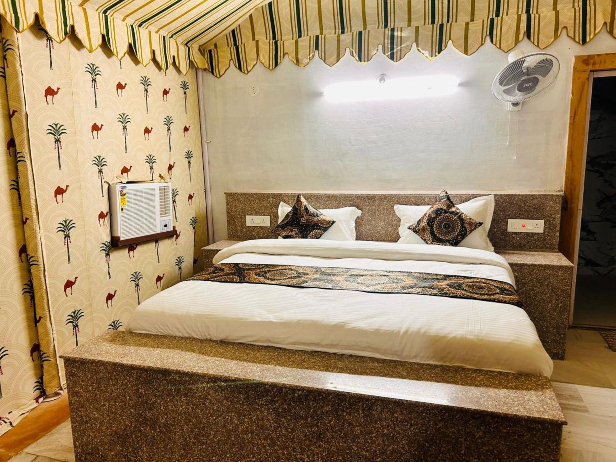 Jaisalmer Sand Dunes Luxury Camp And Resort Eksteriør billede