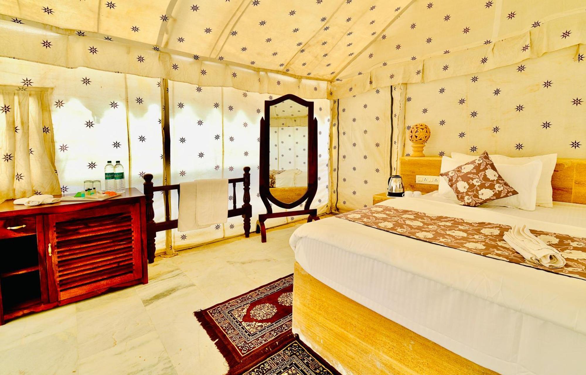 Jaisalmer Sand Dunes Luxury Camp And Resort Eksteriør billede